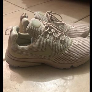 Womens nike sneakers